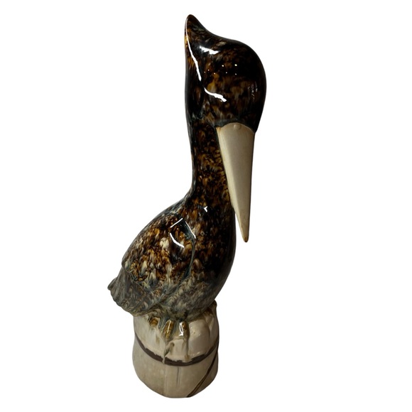 Ceramic Sitting Pelican Statue With Glaze - Picture 3 of 8